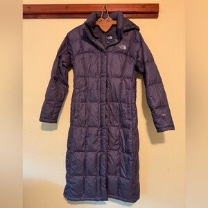 The North Face Women's Long Puffer Coat Parka - Dark Gray small down fill